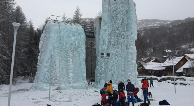 Week-End Initiation Cascade de Glace avec les Guides des Ecrins image article