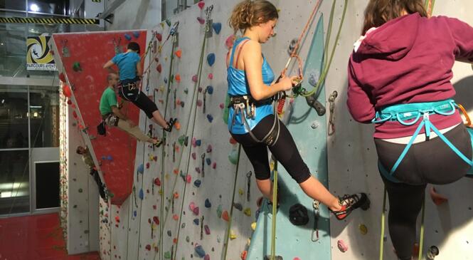 Apprentissage des rappels en salle Azium - Mur de Lyon  image article