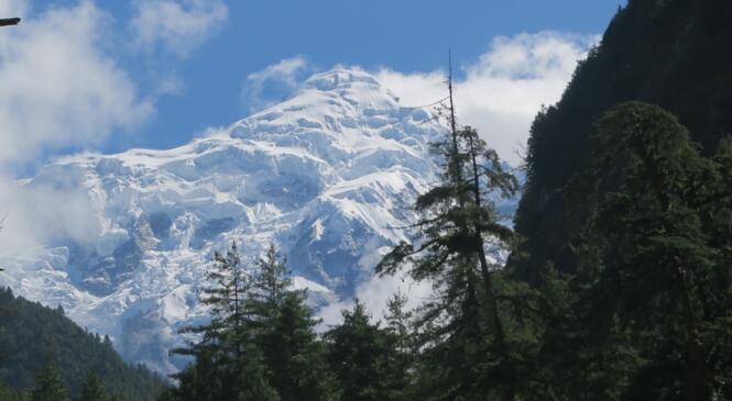 TREK NEPAL MANASLU 2019 image article