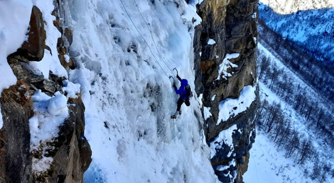 Retour sur le 1er Weekend Cycle Cascade Perfectionnement (ou les coulisses du tournage de Cliffhanger) image article