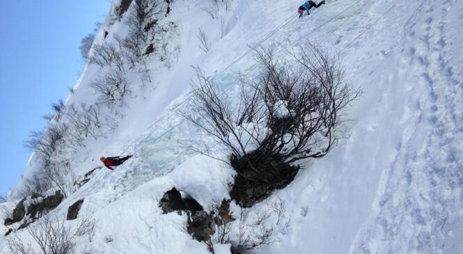 Liste d'attente // DÉCOUVERTE ALPINISME HIVERNAL GLACE image article