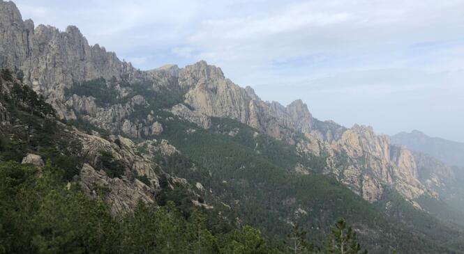 Randonnée, escalade, et via du 13 au 16 mai en Drôme provençale image article