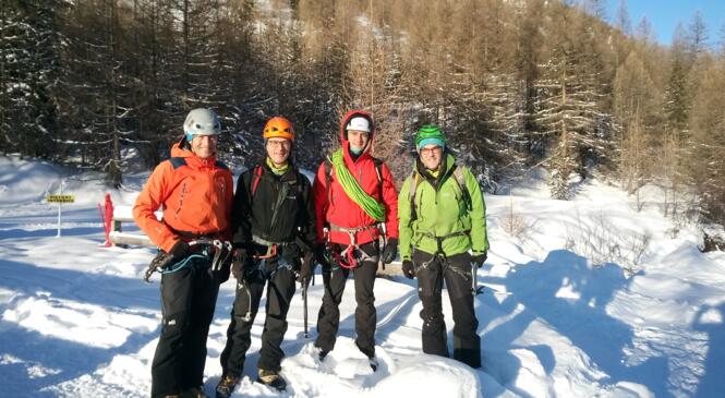 La cascade de glace: activité à contre-courant ! image article
