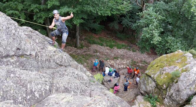 Escalade avec l’association Entourage : à nous le Pilat ! image article