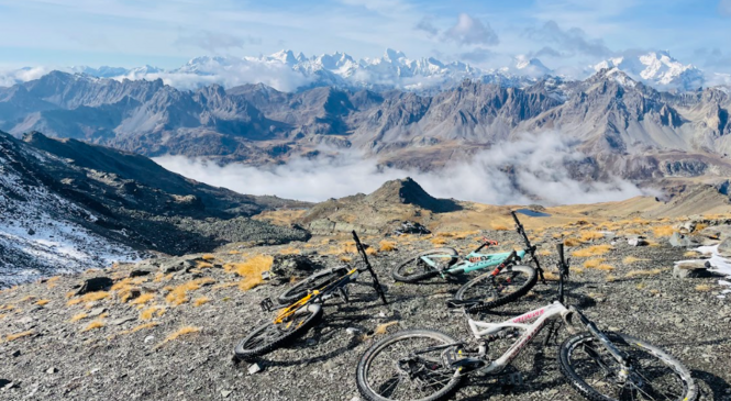 Retour sur notre week-end VDM spécialisé en haute montagne dans la vallée de la Clarée 🚵♂️🏔️ image article