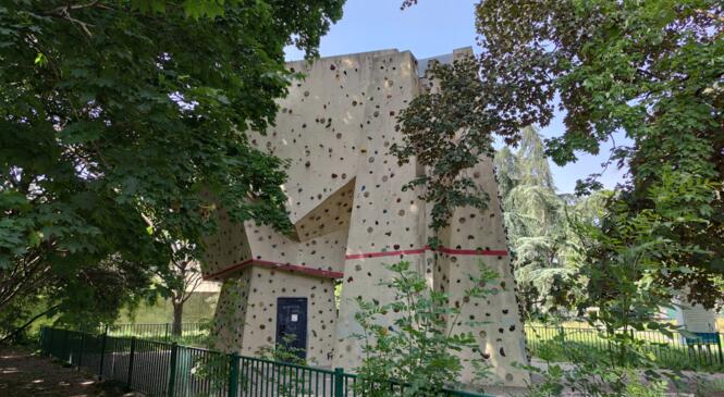 "Cusset en Fête" : escalade au parc de la Commune de Paris image article