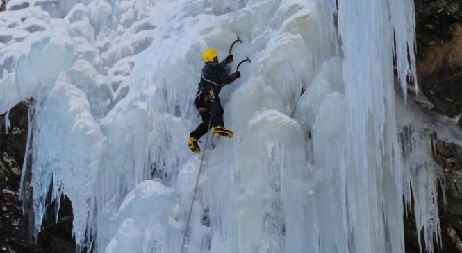 Perfectionnement cascade de glace 2018 image article